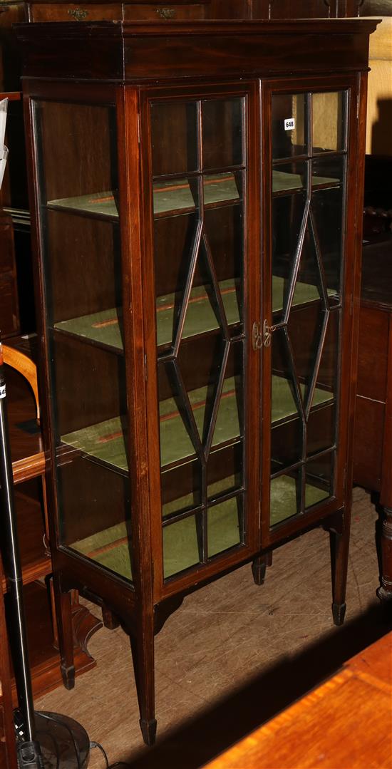 Inlaid display cabinet